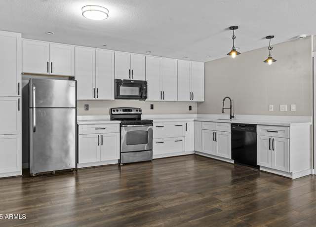 Property at 5525 E Thomas Rd Unit K16, Phoenix, AZ 85018, 2 beds, 1 bath