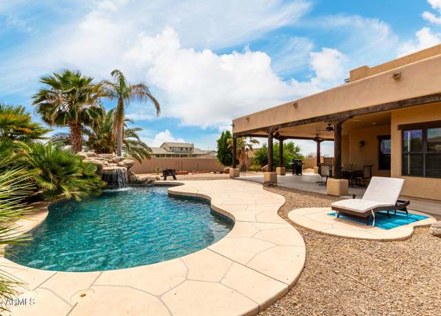 Property at 11917 W Equestrian St, Casa Grande, AZ 85194, 3 beds, 2 baths