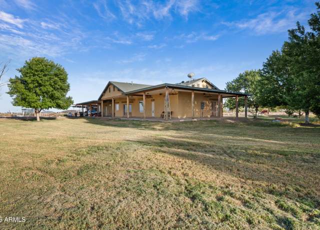 Property at 32025 W Marsh Rd, Casa Grande, AZ 85193, 3 beds, 2 baths