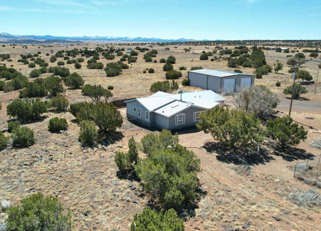 Property at 58 Antelope Ave, Concho, AZ 85924, 3 beds, 2 baths