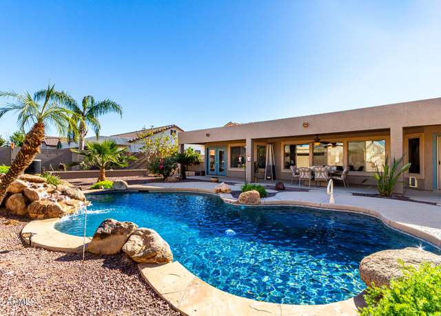 Property at 384 W Chuckwagon Ln, San Tan Valley, AZ 85143, 3 beds, 2 baths