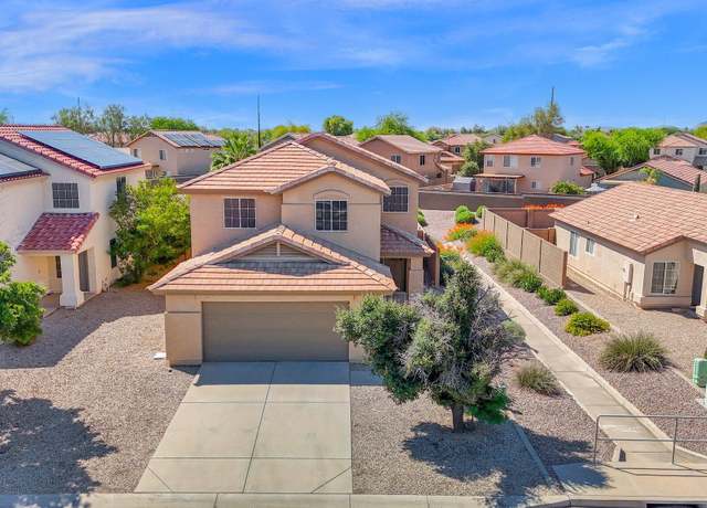 Property at 885 E Lakeview Dr, San Tan Valley, AZ 85143, 4 beds, 3 baths