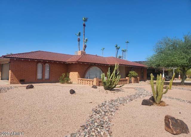 Property at 2022 E Pebble Beach Dr, Tempe, AZ 85282, 4 beds, 2 baths