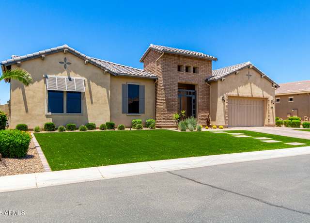 Property at 7002 S Portland Ave, Gilbert, AZ 85298, 4 beds, 3.5 baths