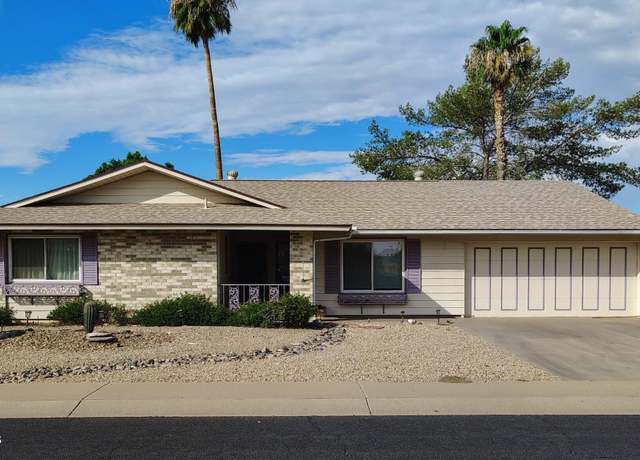 Property at 9827 W Emberwood Dr, Sun City, AZ 85351, 2 beds, 1.75 baths
