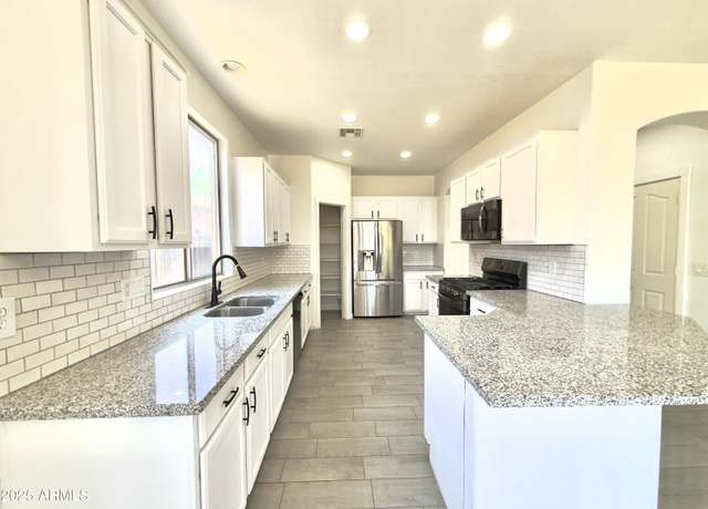Property at 7116 W Sophie Ln, Laveen, AZ 85339, 4 beds, 2 baths