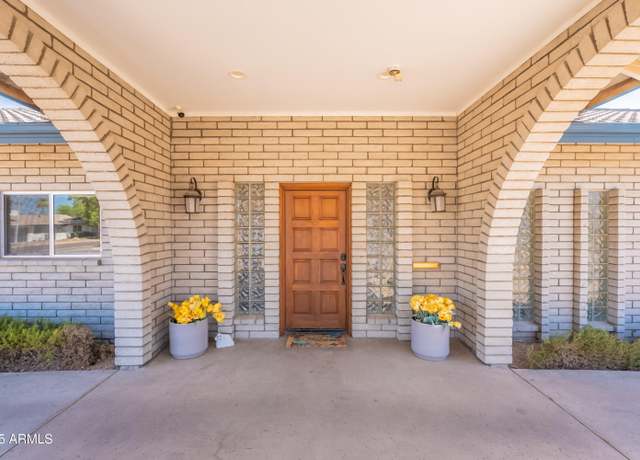 Property at 8555 E Turney Ave, Scottsdale, AZ 85251, 3 beds, 2 baths