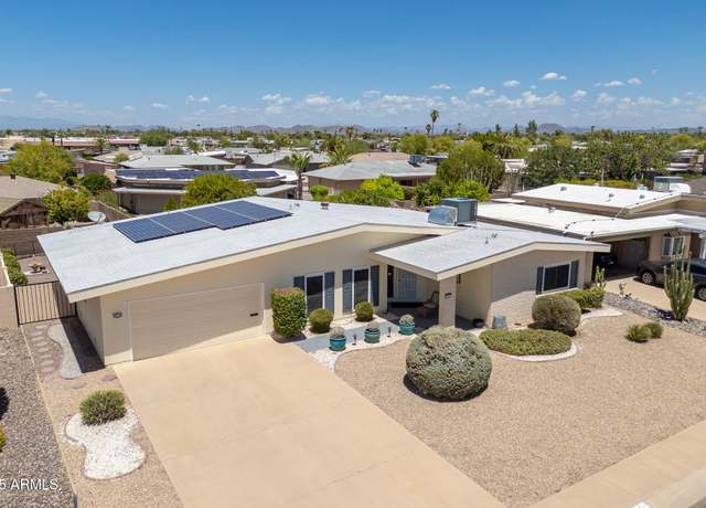 Property at 10714 W Willowbrook Dr, Sun City, AZ 85373, 3 beds, 2 baths