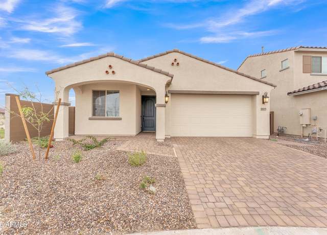 Property at 8905 W Orange Dr, Glendale, AZ 85305, 5 beds, 3 baths