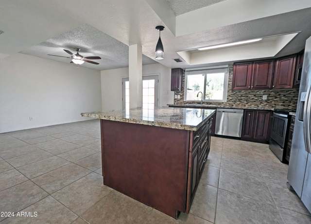 Property at 8214 E Mcdonald Dr, Scottsdale, AZ 85250, 4 beds, 2.5 baths