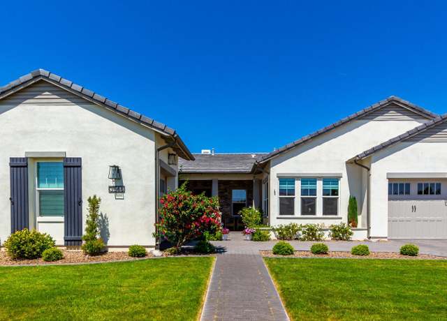 Property at 3548 E Bloomfield Pkwy, Gilbert, AZ 85296, 4 beds, 4.5 baths