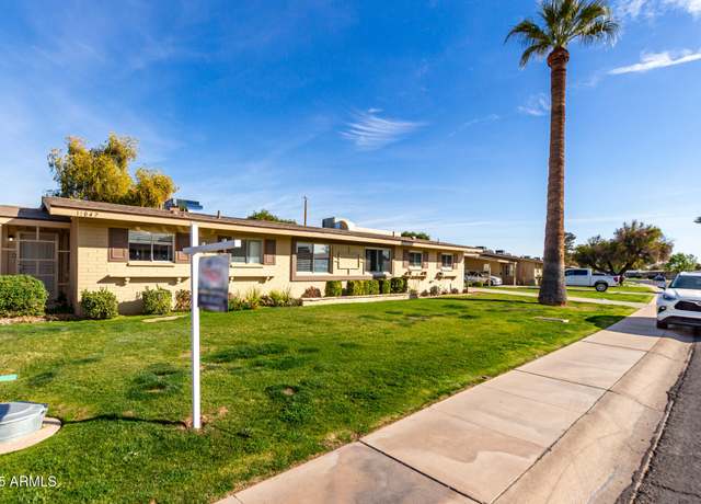 Property at 11047 N Coggins Dr, Sun City, AZ 85351, 2 beds, 2 baths