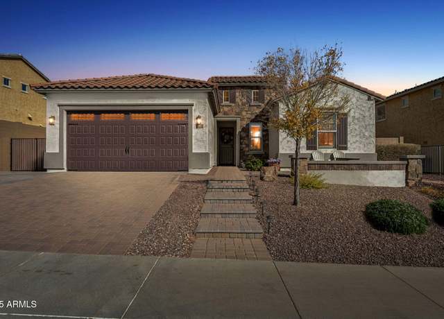 Property at 10062 W Redbird Rd, Peoria, AZ 85383, 3 beds, 2.5 baths