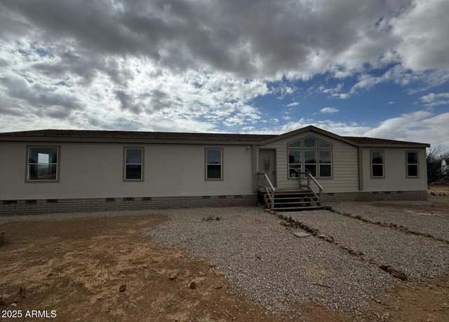 Property at 8722 E Brianna Ln, Hereford, AZ 85615, 4 beds, 2 baths