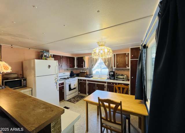 Property at 2100 N Trekell Rd #017, Casa Grande, AZ 85122, 2 beds, 1 bath