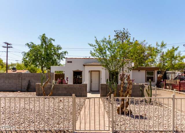 Property at 2047 E Virginia Ave, Phoenix, AZ 85006, 4 beds, 3 baths