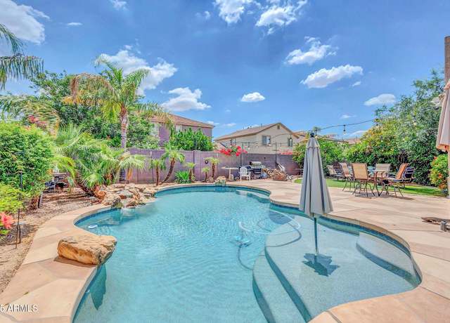 Property at 10613 E Knowles Ave, Mesa, AZ 85209, 5 beds, 3 baths