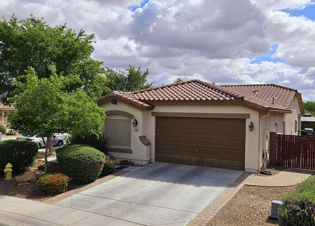 Property at 945 W Empress Tree Ave, San Tan Valley, AZ 85140, 3 beds, 2 baths
