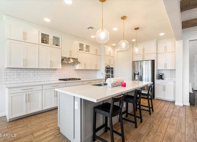 Property at 4050 S Thistle Dr S, Chandler, AZ 85248, 3 beds, 3 baths