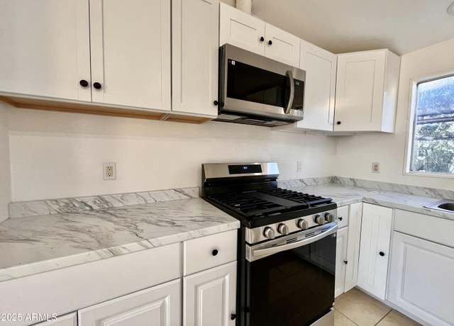 Property at 1112 S Central Ave, Avondale, AZ 85323, 3 beds, 2 baths