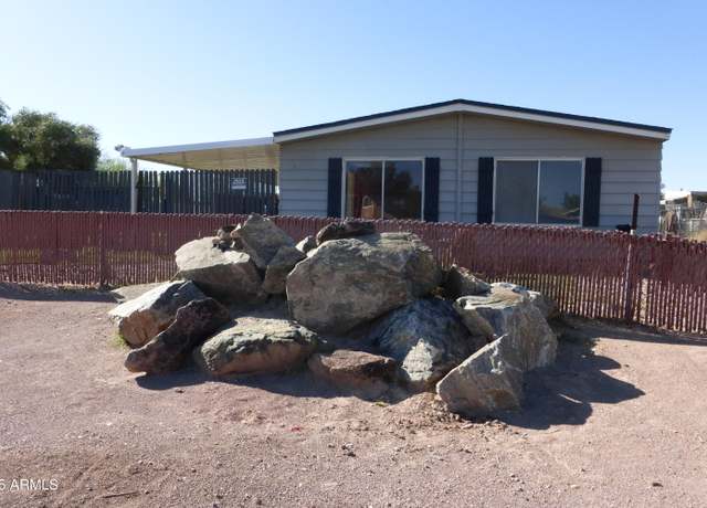 Property at 3825 W Quail Ave, Glendale, AZ 85308, 2 beds, 2 baths
