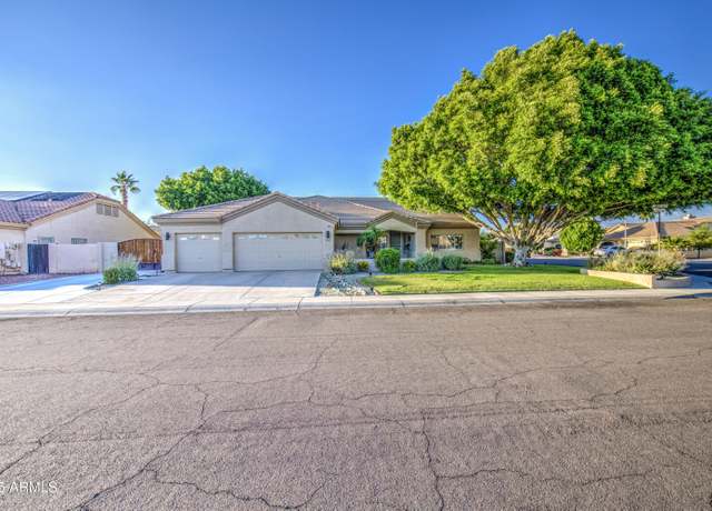 Property at 8748 W Maui Ln, Peoria, AZ 85381, 4 beds, 2 baths