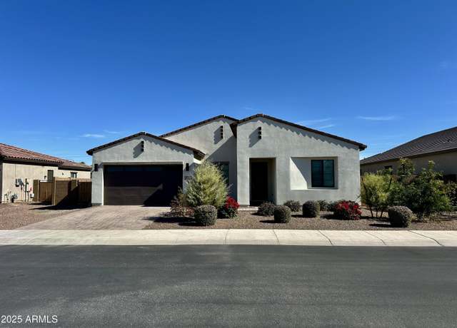 Property at 8024 W State Ave, Glendale, AZ 85303, 5 beds, 3 baths