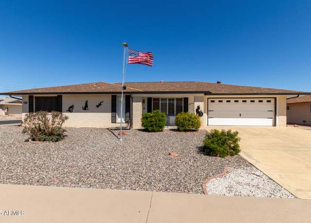 Property at 9826 W Pebble Beach Dr, Sun City, AZ 85351, 2 beds, 1.75 baths