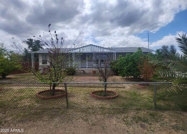 Property at 3617 W Rose Garden Ln, Glendale, AZ 85308, 3 beds, 2 baths