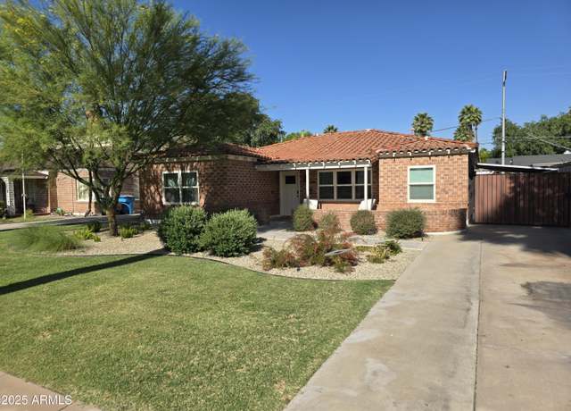 Property at 1636 N 11th Ave, Phoenix, AZ 85007, 3 beds, 2 baths