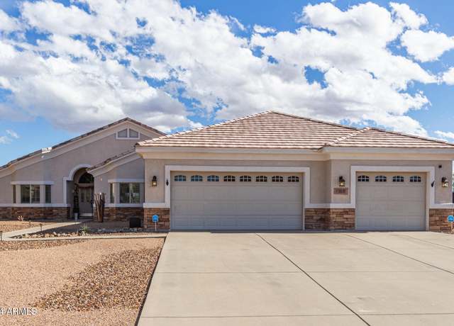 Property at 3537 Plaza DE LA Rosa --, Sierra Vista, AZ 85650, 3 beds, 2 baths