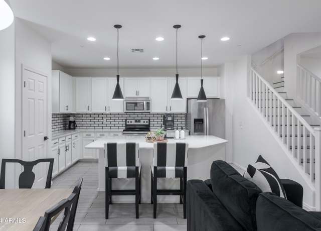 Property at 4636 E Tierra Buena Ln, Phoenix, AZ 85032, 3 beds, 2.5 baths