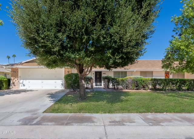 Property at 9614 W Greenhurst Dr, Sun City, AZ 85351, 2 beds, 1.75 baths