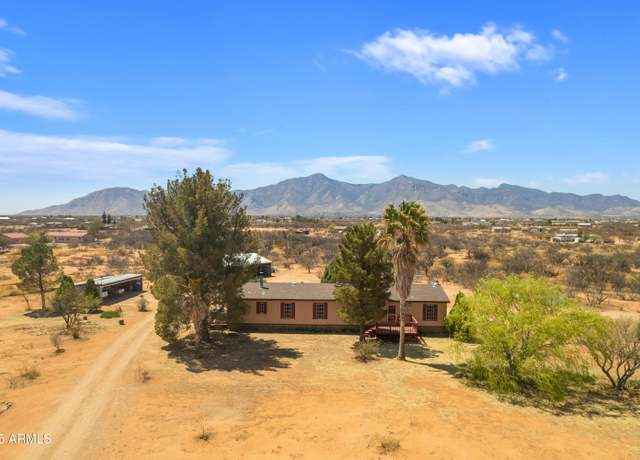 Property at 5780 S Mescalero Rd, Hereford, AZ 85615, 3 beds, 2 baths
