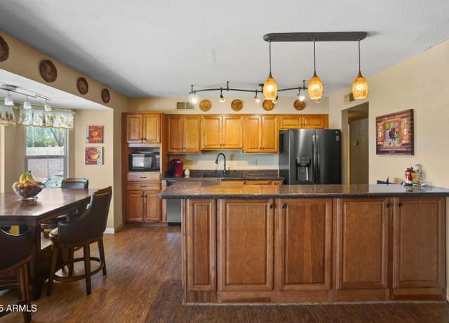Property at 17428 N 32nd Pl, Phoenix, AZ 85032, 3 beds, 1.75 baths