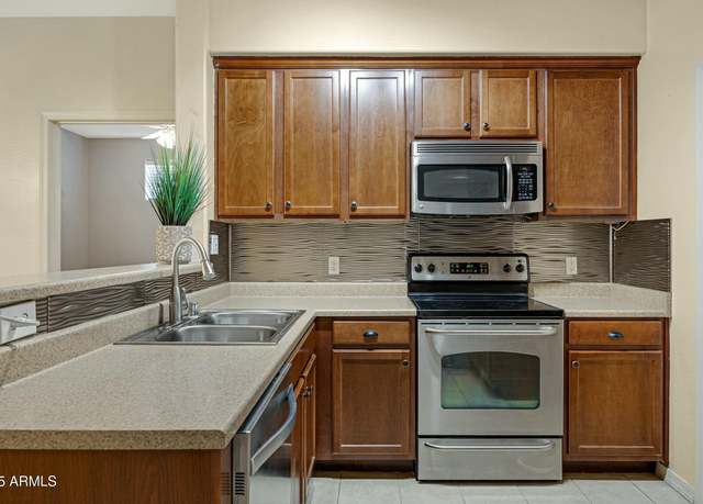 Property at 3330 S Gilbert Rd #1020, Chandler, AZ 85286, 2 beds, 2 baths