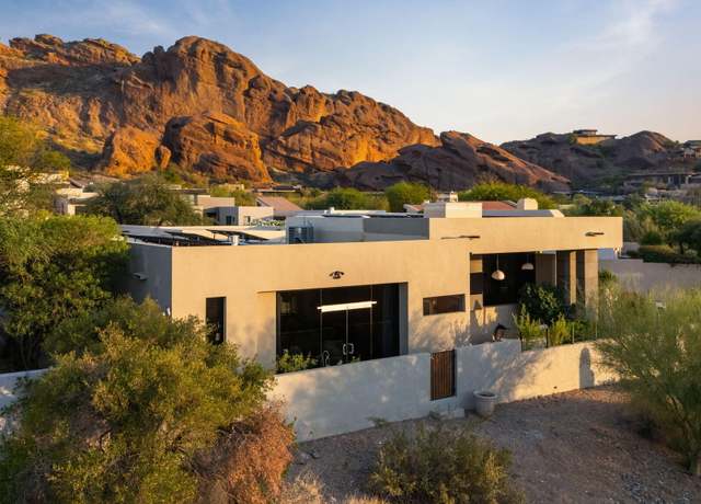Property at 5905 N Echo Canyon Ln, Phoenix, AZ 85018, 3 beds, 2.5 baths