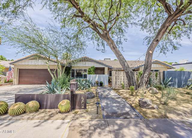 Property at 402 E Claremont St, Phoenix, AZ 85012, 5 beds, 3 baths