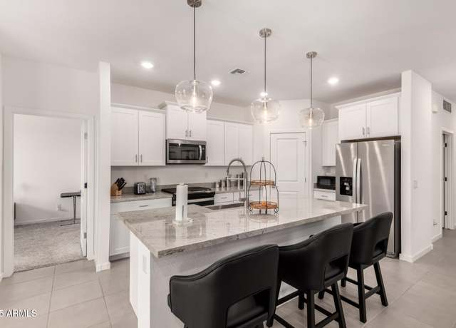 Property at 32389 N Union St, San Tan Valley, AZ 85143, 4 beds, 2 baths