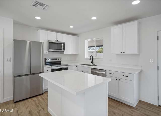 Property at 6650 E Adobe St, Mesa, AZ 85205, 2 beds, 2 baths