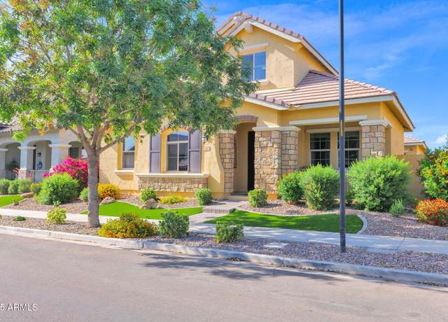 Property at 4468 E Jesse St, Gilbert, AZ 85295, 3 beds, 3 baths
