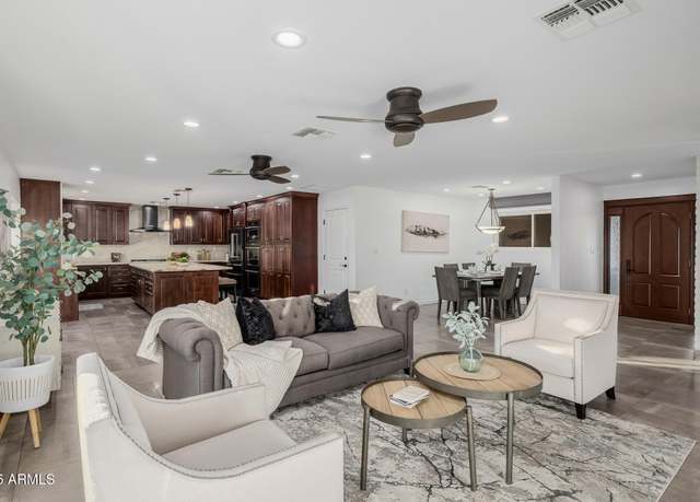 Property at 4115 W Ironwood Dr, Phoenix, AZ 85051, 3 beds, 2 baths