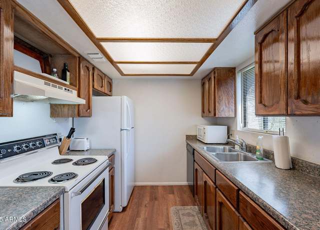 Property at 3131 W Cochise Dr #269, Phoenix, AZ 85051, 2 beds, 2 baths