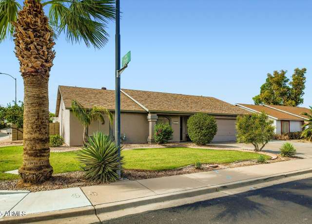 Property at 6041 E Princess Dr, Mesa, AZ 85205, 3 beds, 2 baths