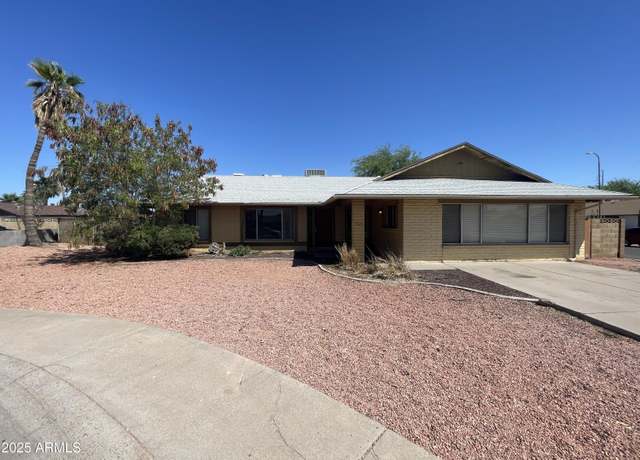 Property at 5729 N 48th Ln, Glendale, AZ 85301, 3 beds, 2 baths