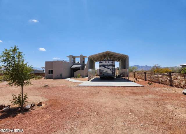 Property at 28418 Rainbow Trl, Quartzsite, AZ 85346, 1 bed, 2 baths