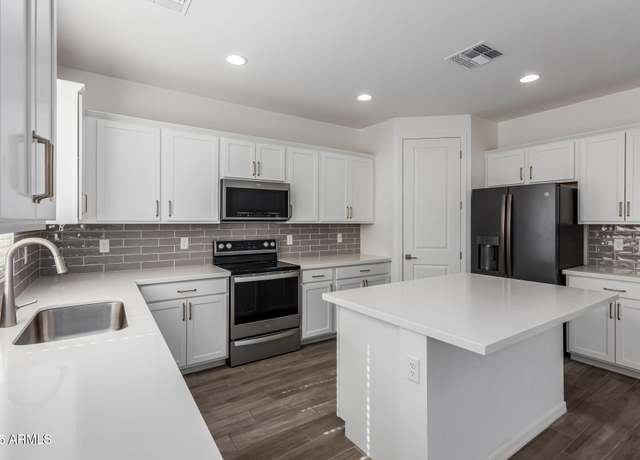 Property at 9303 E Static Ave, Mesa, AZ 85212, 4 beds, 3 baths