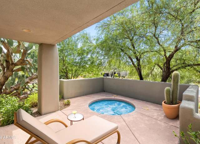 Property at 10044 E Graythorn Dr, Scottsdale, AZ 85262, 2 beds, 2.5 baths