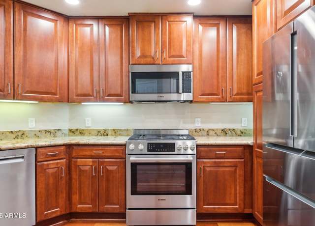 Property at 5450 E Deer Valley Dr #1214, Phoenix, AZ 85054, 2 beds, 2 baths