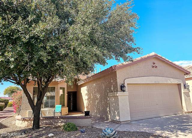 Property at 5028 S Peachwood Dr, Gilbert, AZ 85298, 2 beds, 2 baths